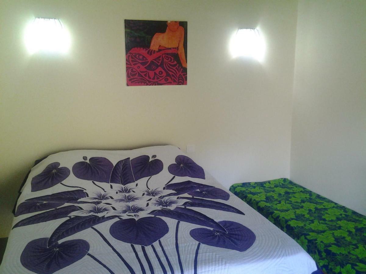 Fare Manutea Hotel Nuku Hiva Ngoại thất bức ảnh