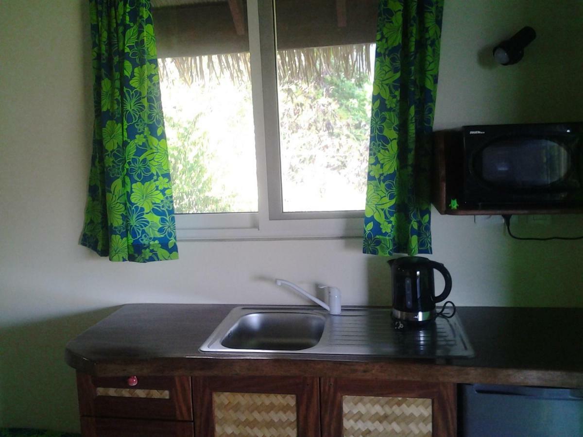 Fare Manutea Hotel Nuku Hiva Ngoại thất bức ảnh